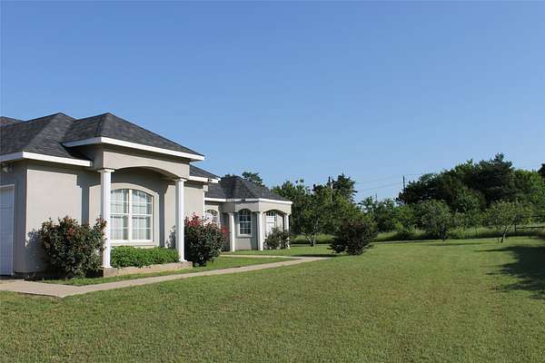 10.2 Acres of Land with Home for Sale in Pottsboro, Texas