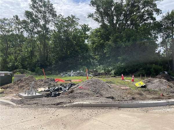 8.75 Acres of Commercial Land for Sale in Lee's Summit, Missouri