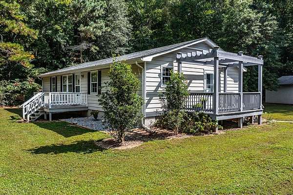 1.74 Acres of Land with Home for Sale in Hartfield, Virginia