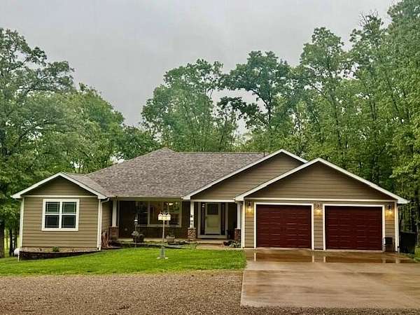 19.1 Acres of Land with Home for Sale in West Plains, Missouri
