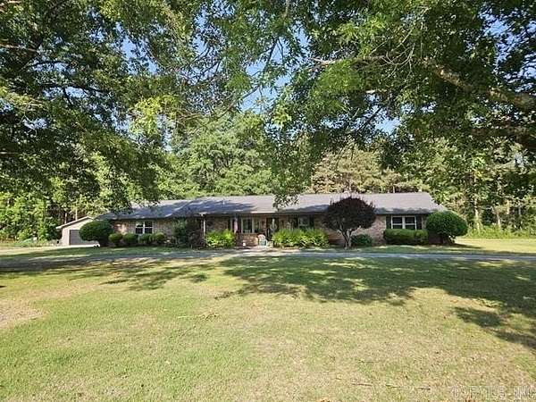 2.12 Acres of Land with Home for Sale in Nashville, Arkansas