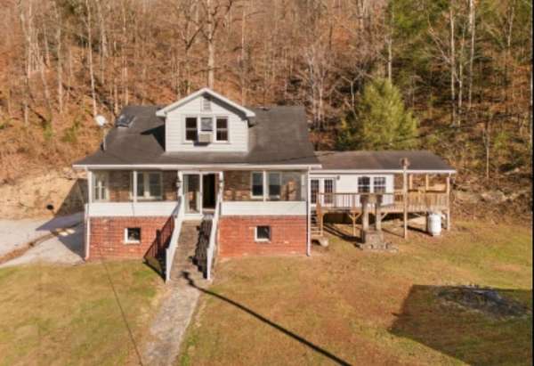 12.7 Acres of Land with Home for Sale in Jeff, Kentucky