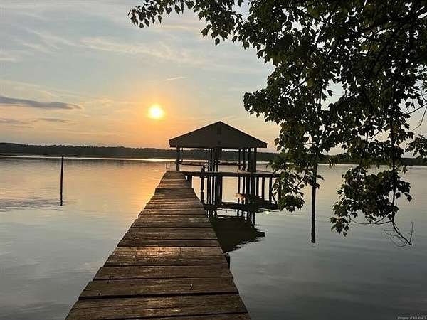 7 Acres of Land with Home for Sale in Charles City, Virginia
