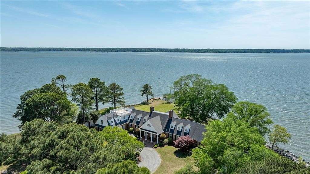 4.65 Acres of Land with Home for Sale in Hayes, Virginia