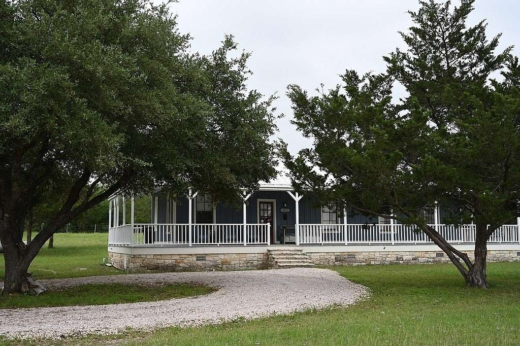 20 Acres of Land with Home for Sale in Carmine, Texas