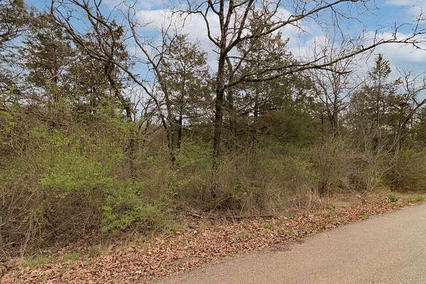 0.08 Acres of Residential Land for Sale in Merriam Woods, Missouri