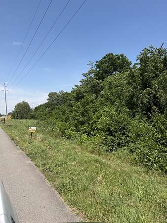 4.4 Acres of Commercial Land for Sale in Springfield, Tennessee