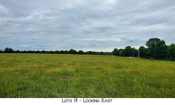 3 Acres of Residential Land for Sale in Brighton, Missouri