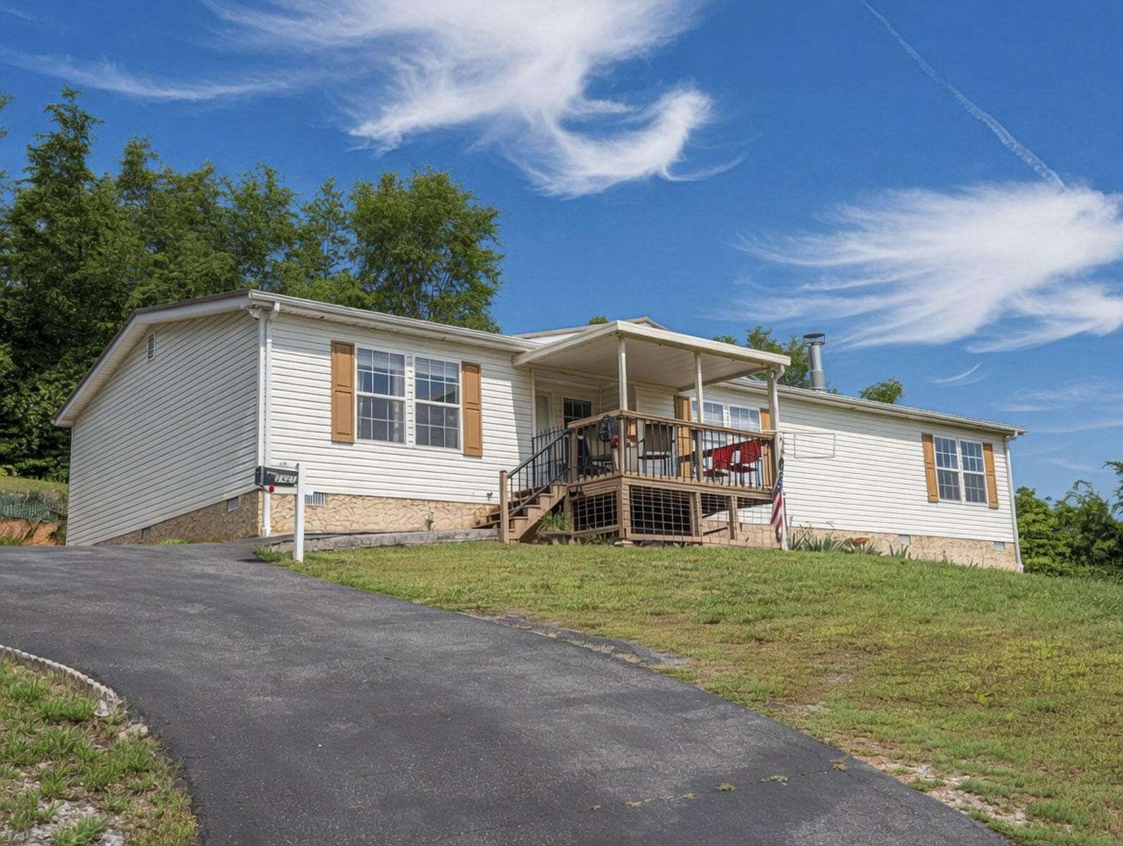 2.1 Acres of Land with Home for Sale in Dandridge, Tennessee