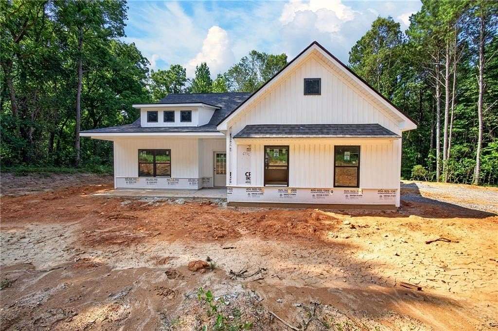 5 Acres of Land with Home for Sale in Silver Creek, Georgia