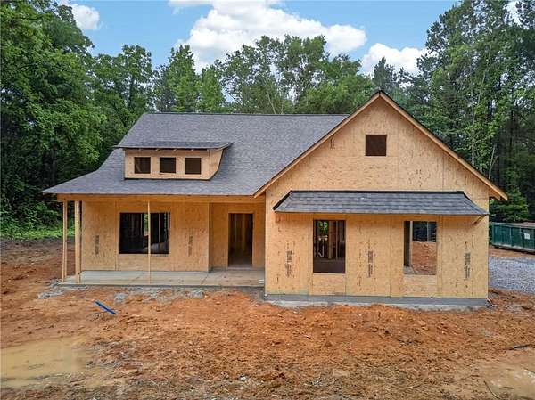 5 Acres of Land with Home for Sale in Silver Creek, Georgia