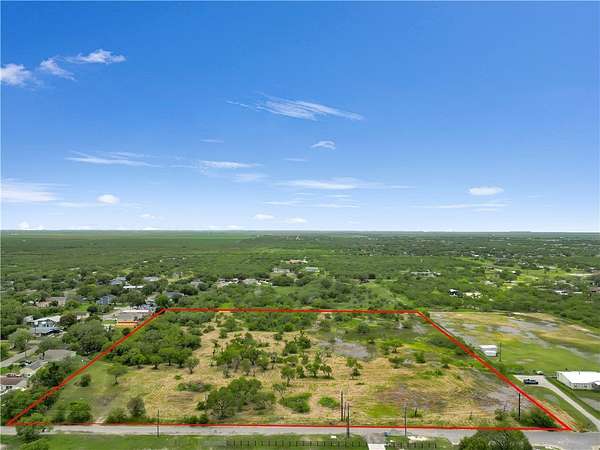 10 Acres of Residential Land for Sale in Sinton, Texas