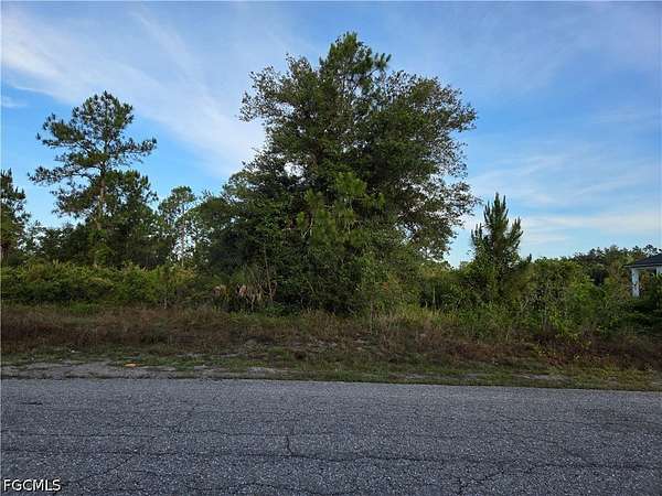 0.5 Acres of Residential Land for Sale in Lehigh Acres, Florida