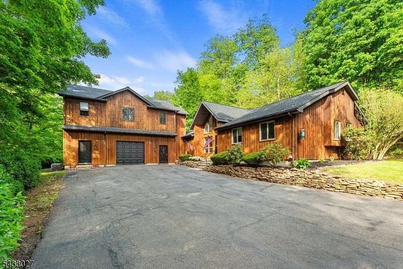 3.59 Acres of Land with Home for Sale in Hopatcong, New Jersey
