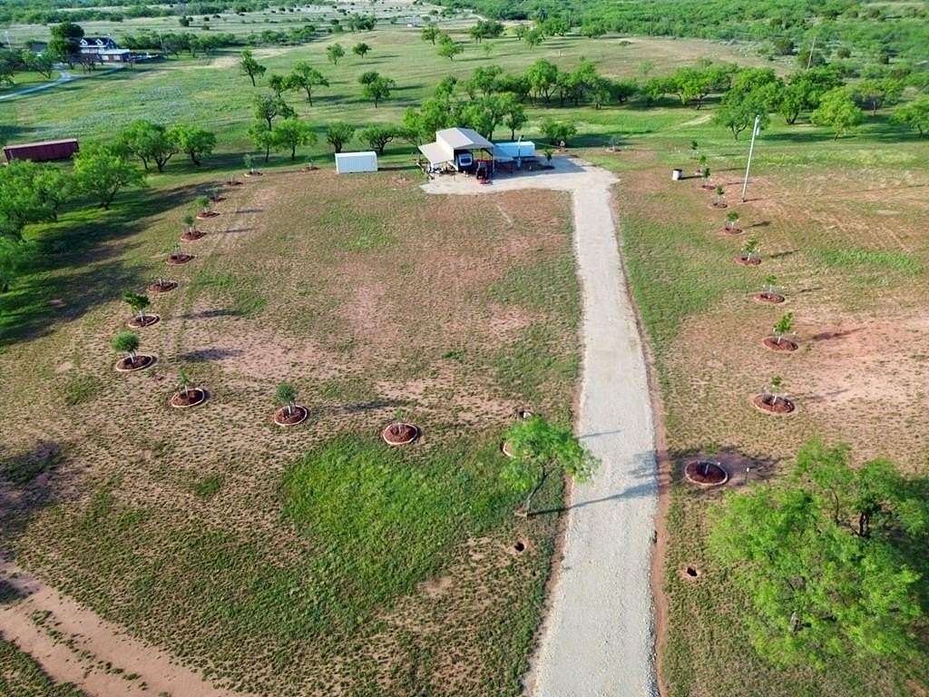 32 Acres of Recreational & Residential Land for Sale in Sweetwater, Texas