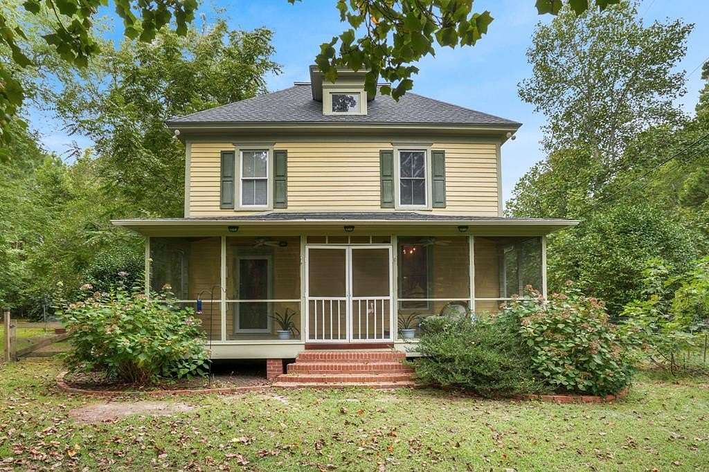9.39 Acres of Land with Home for Sale in Hacksneck, Virginia