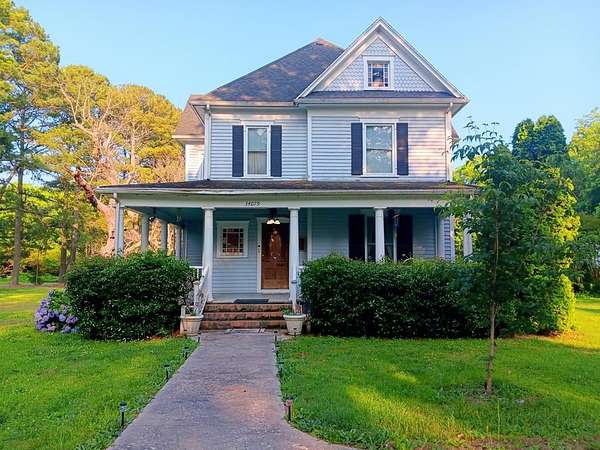 2.5 Acres of Land with Home for Sale in Painter, Virginia