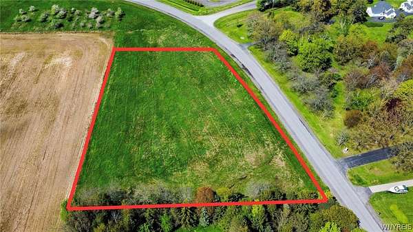 2.75 Acres of Improved Residential Land for Sale in Waterport, New York