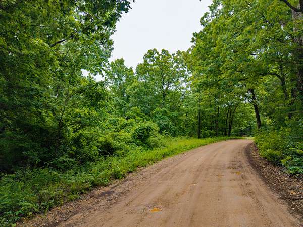 25 Acres of Recreational Land for Sale in Hardenville, Missouri