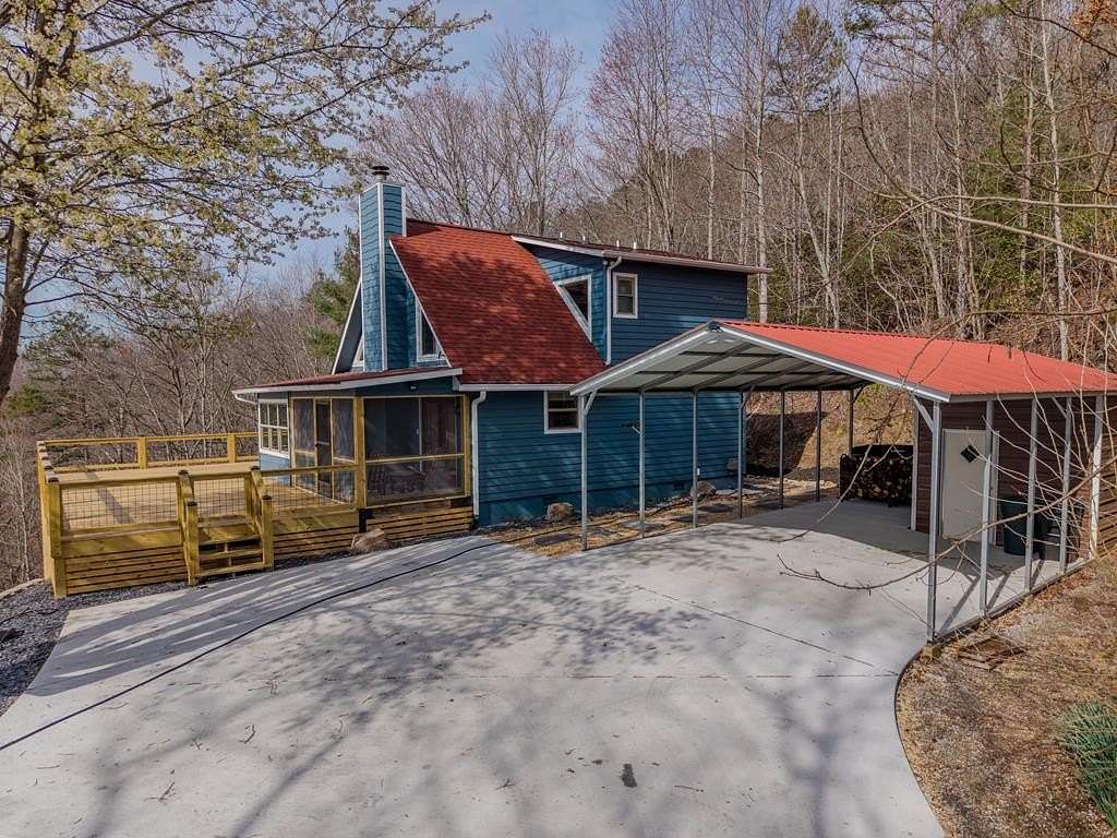 3.12 Acres of Land with Home for Sale in Hayesville, North Carolina