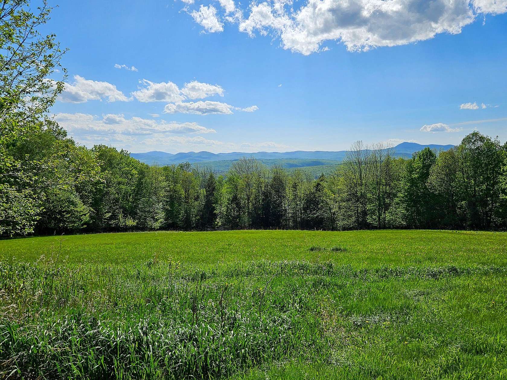 3.1 Acres of Residential Land for Sale in Farmington, Maine