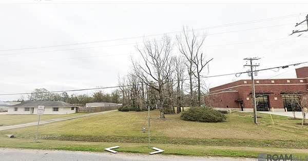 2.13 Acres of Commercial Land for Sale in Zachary, Louisiana