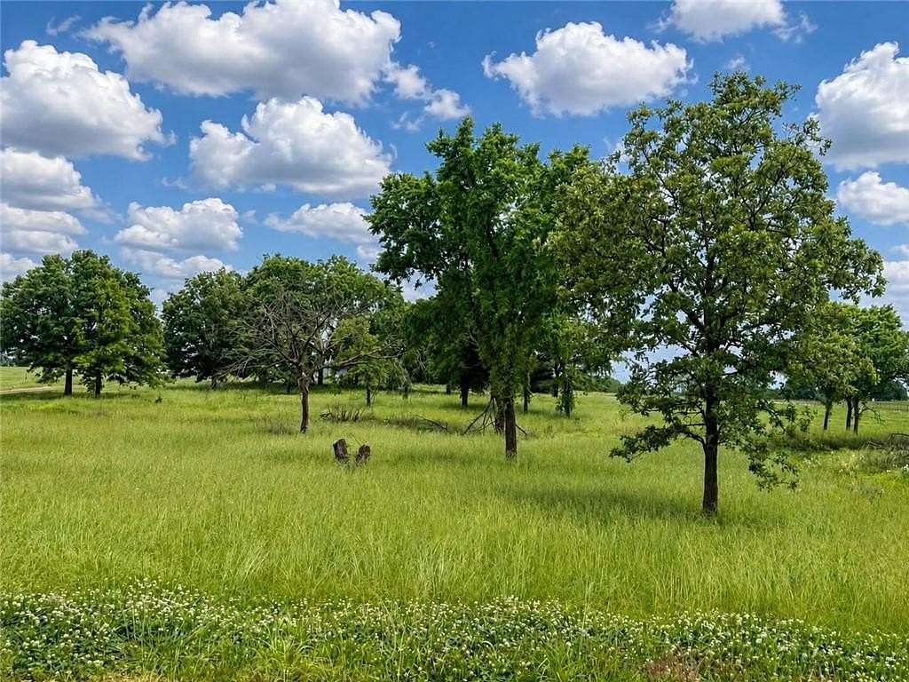 8 Acres of Land with Home for Sale in Galena, Kansas