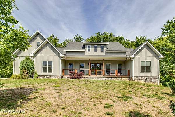 10 Acres of Land with Home for Sale in Kingston, Tennessee