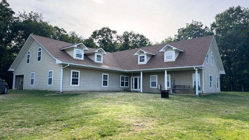 10.3 Acres of Recreational Land with Home for Sale in Pontotoc, Mississippi