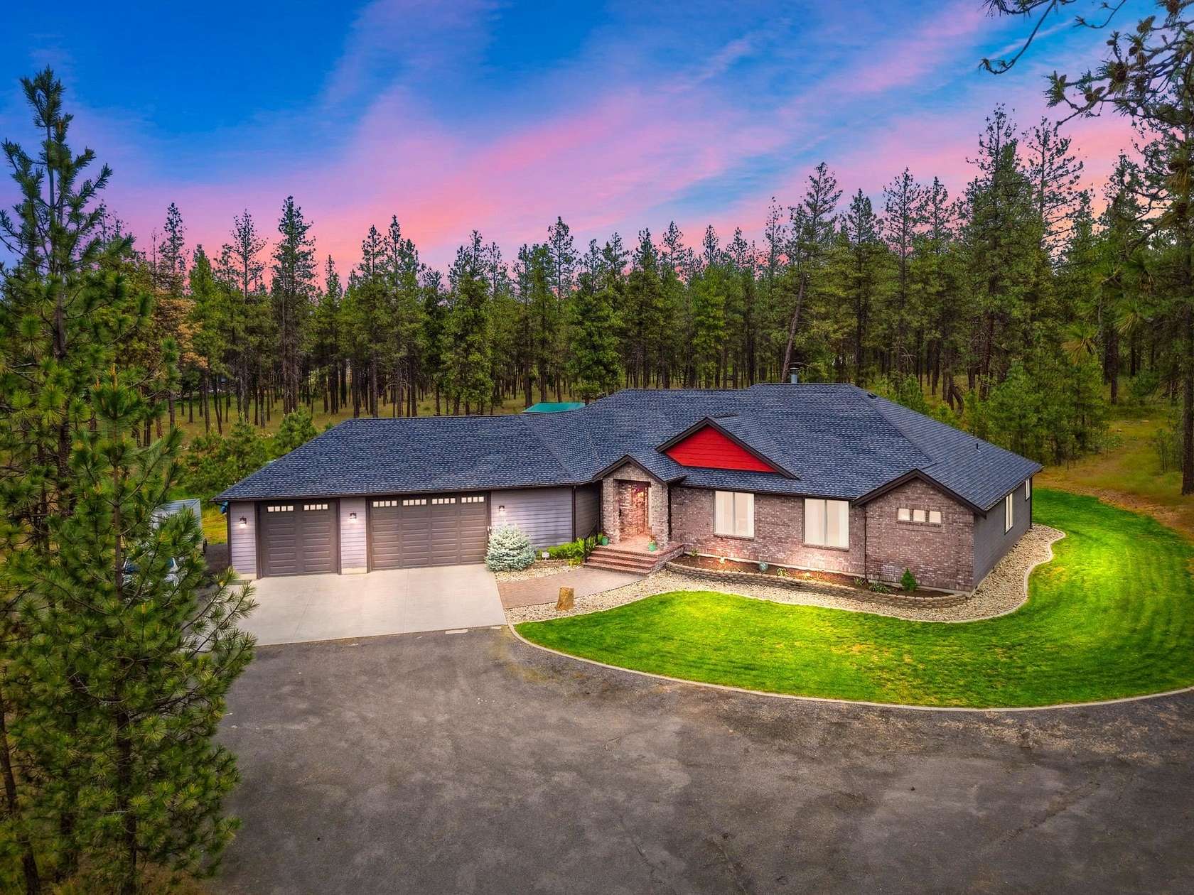 10 Acres of Land with Home for Sale in Cheney, Washington