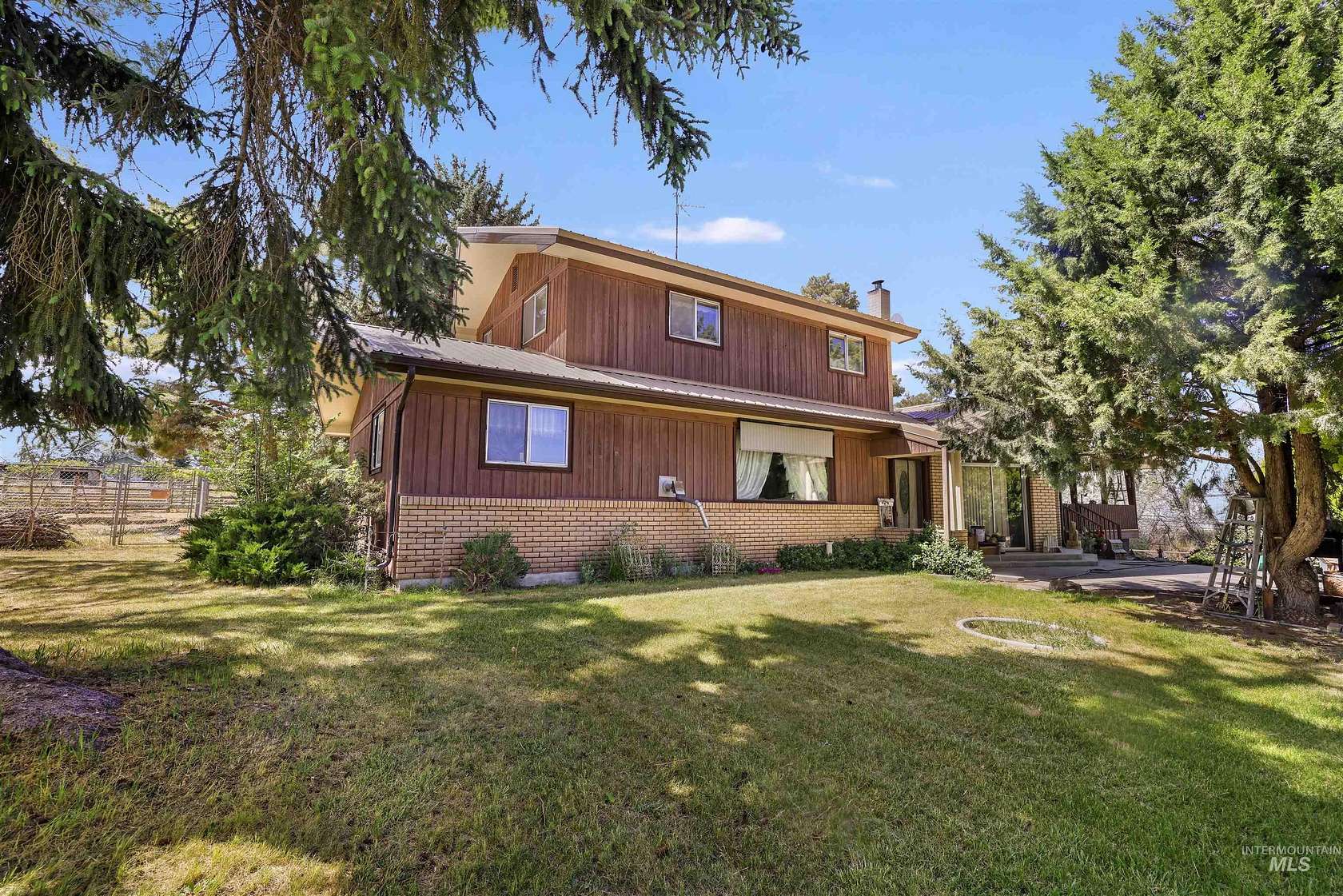 8 Acres of Land with Home for Sale in Twin Falls, Idaho