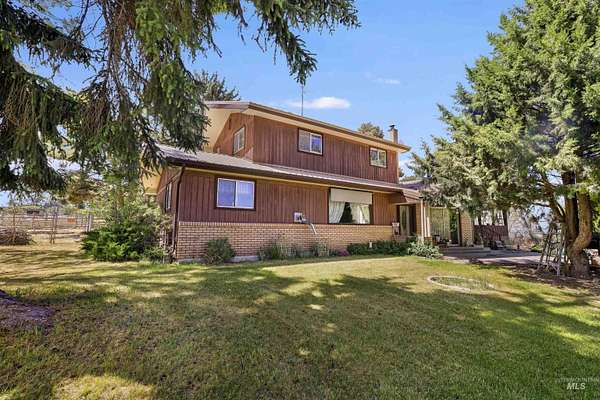 8 Acres of Land with Home for Sale in Twin Falls, Idaho