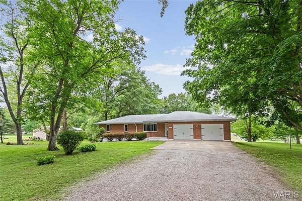 2.79 Acres of Land with Home for Sale in Moro, Illinois