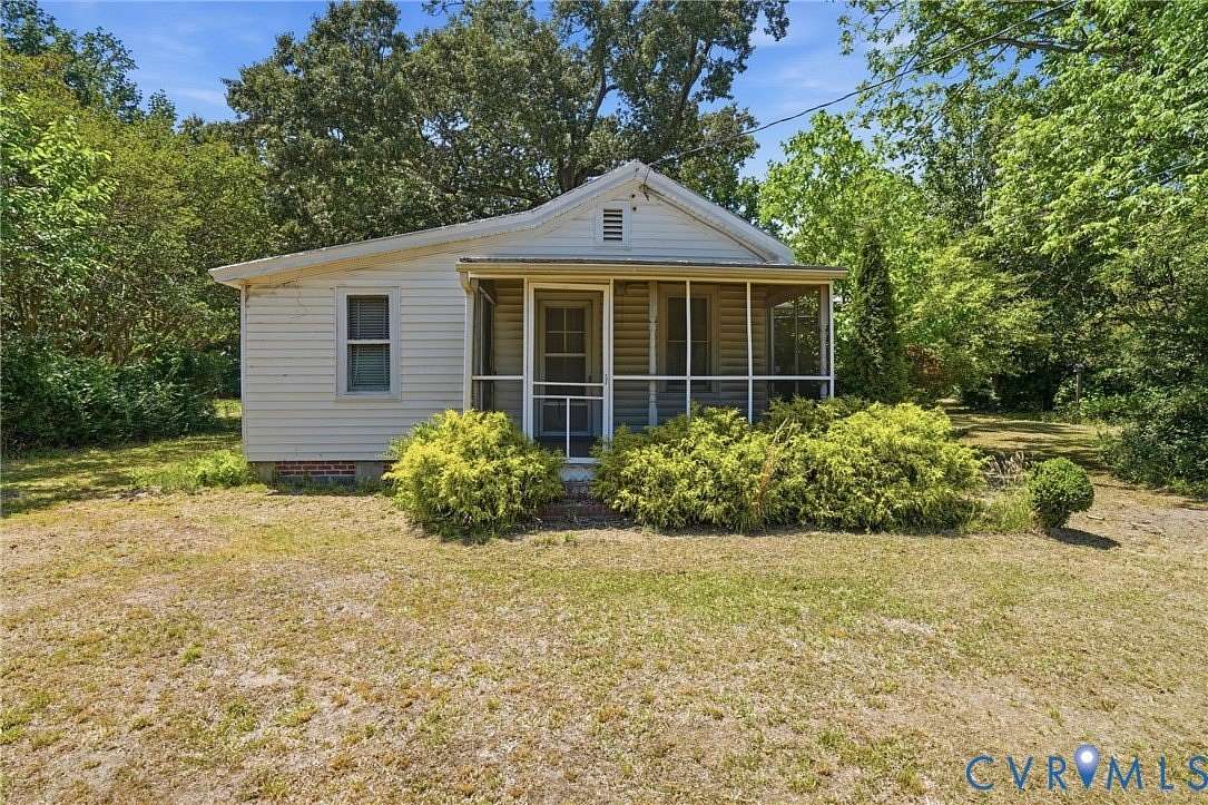 4.82 Acres of Land with Home for Sale in West Point, Virginia