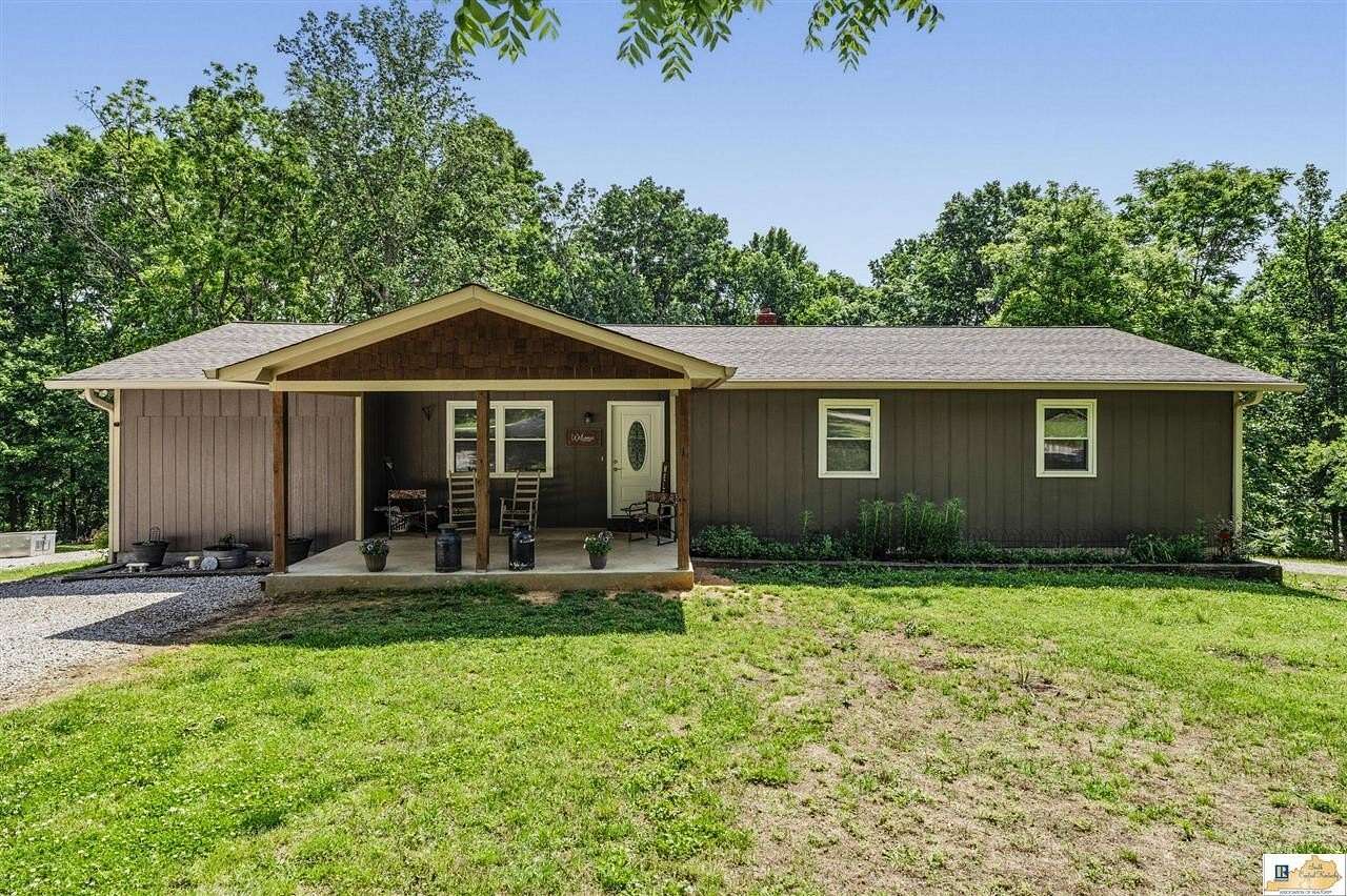 5.2 Acres of Land with Home for Sale in Glasgow, Kentucky