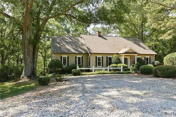 16.5 Acres of Land with Home for Sale in Statham, Georgia