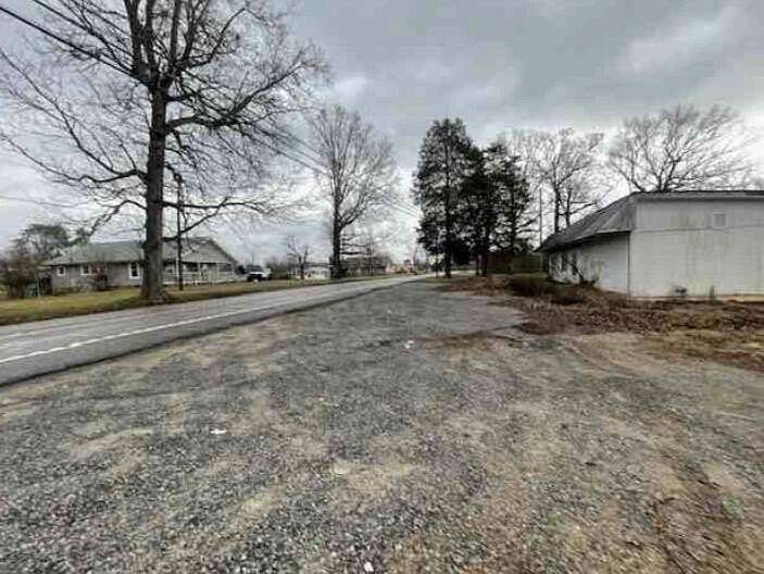 3.8 Acres of Land with Home for Sale in Chickamauga, Georgia