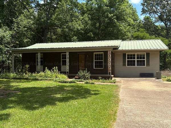 2.7 Acres of Land with Home for Sale in Jasper, Alabama