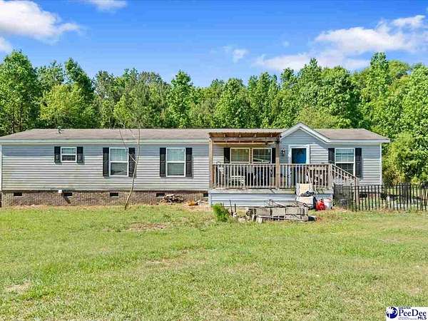 8.6 Acres of Land with Home for Sale in Cheraw, South Carolina