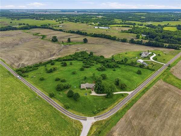 10.2 Acres of Land with Home for Sale in Liberty, Missouri
