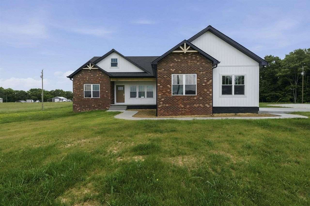 1.8 Acres of Land with Home for Sale in Glasgow, Kentucky