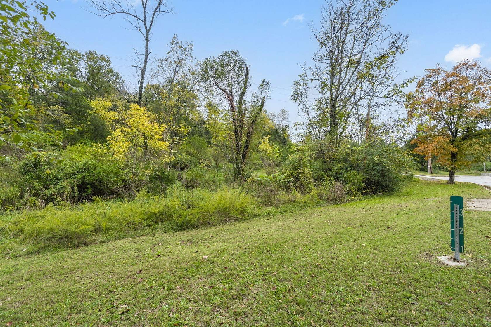0.9 Acres of Residential Land for Sale in Hollister, Missouri
