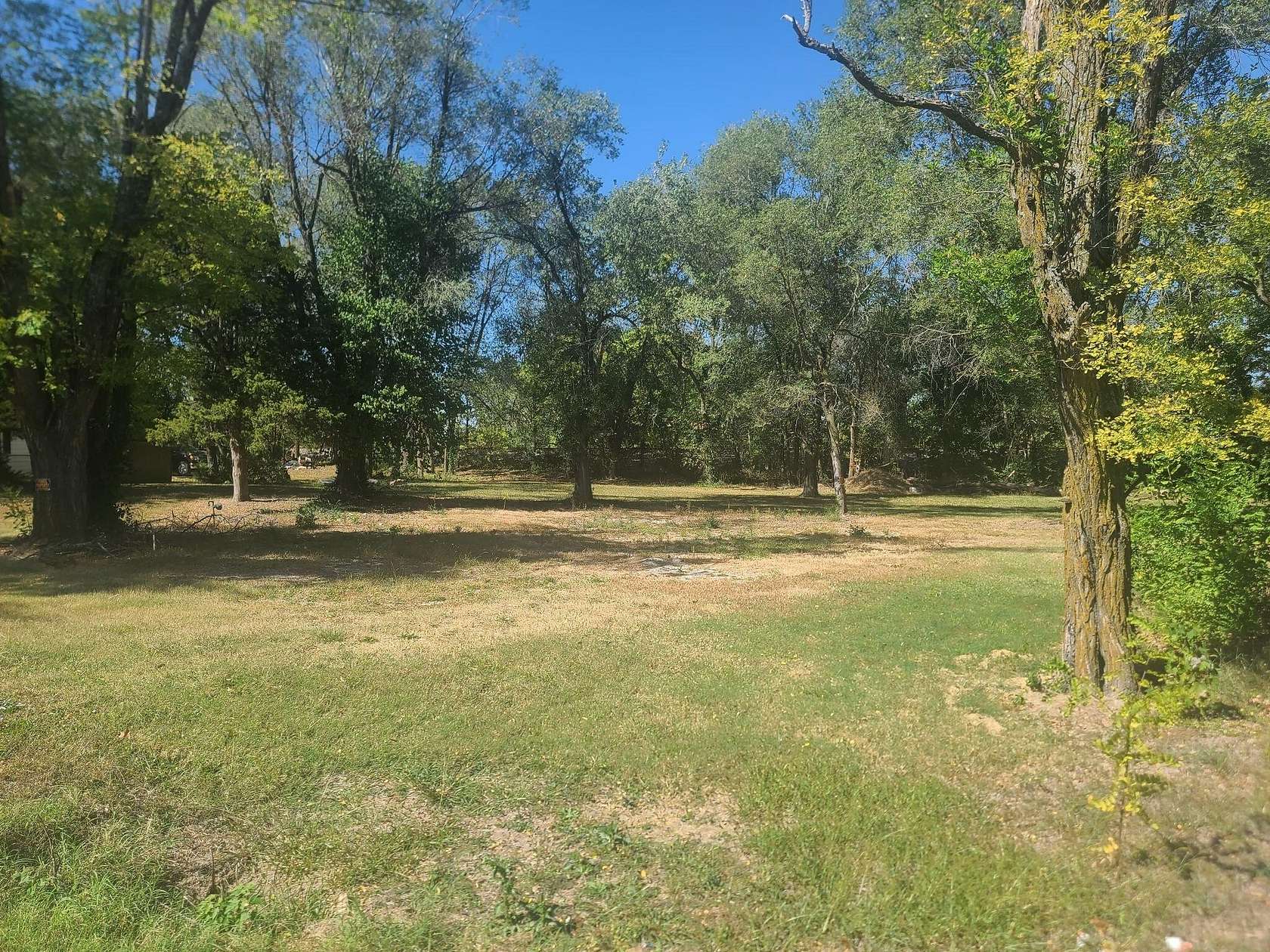 1 Acre of Commercial Land for Sale in Billings, Missouri