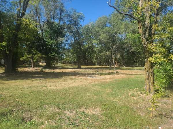 1 Acre of Commercial Land for Sale in Billings, Missouri