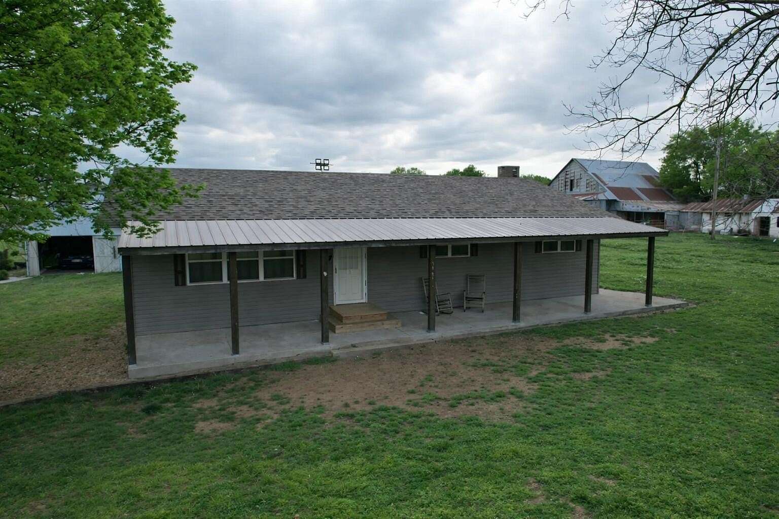 5 Acres of Land with Home for Sale in Billings, Missouri