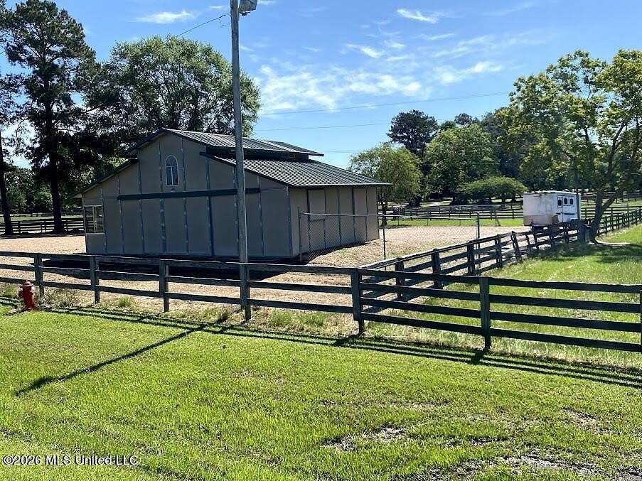 9.7 Acres of Land for Sale in Terry, Mississippi