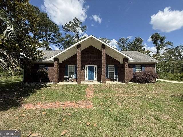 2.9 Acres of Land with Home for Sale in Valdosta, Georgia