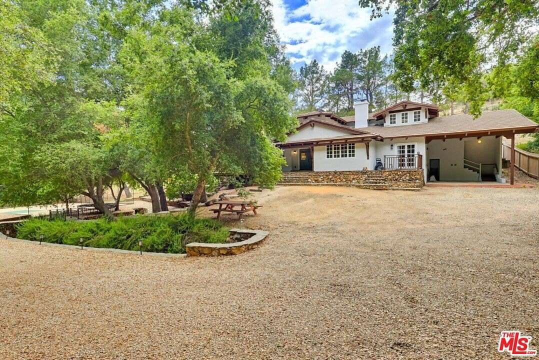 6.49 Acres of Land with Home for Lease in Calabasas, California