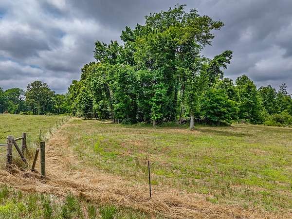 17.1 Acres of Recreational & Residential Land for Sale in Batesville, Mississippi