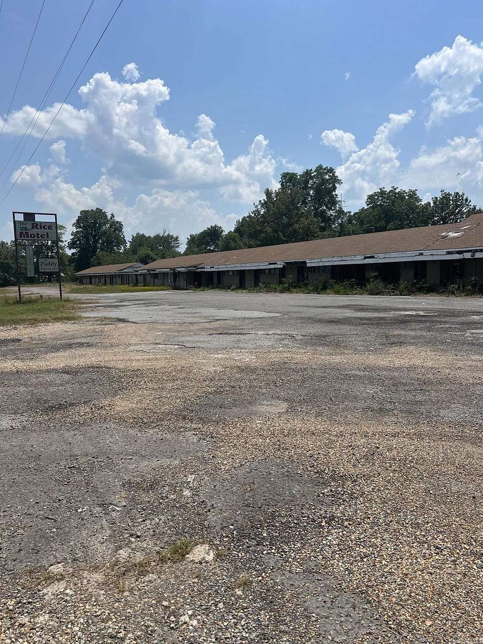 2.37 Acres of Residential Land for Sale in Gillett, Arkansas